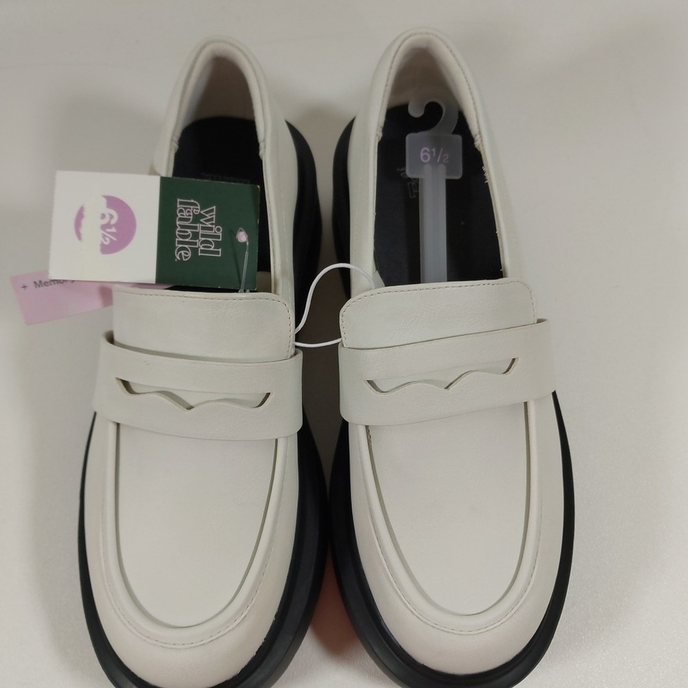 WILD FABLE  Lacey Loafers  Mary Janes Black & White Platform Shoes  Sz 6 1/2 NWT - Picture 2 of 6